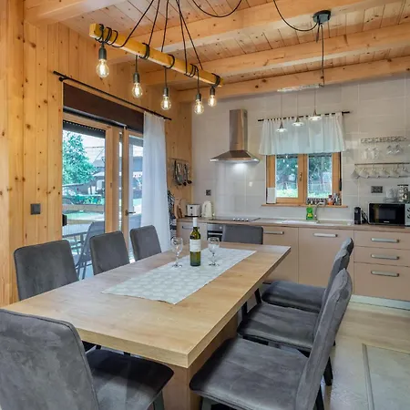 4 Bedroom Awesome In Sunger