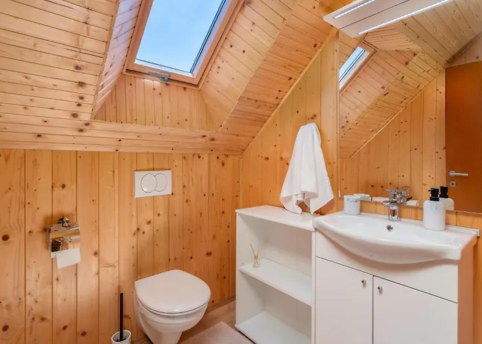 4 Bedroom Awesome In