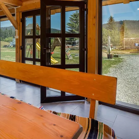 4 Bedroom Awesome In Sunger