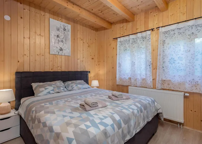 度假居 4 Bedroom Awesome In