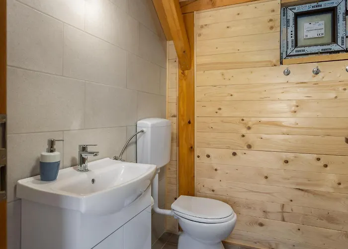 度假居 4 Bedroom Awesome In