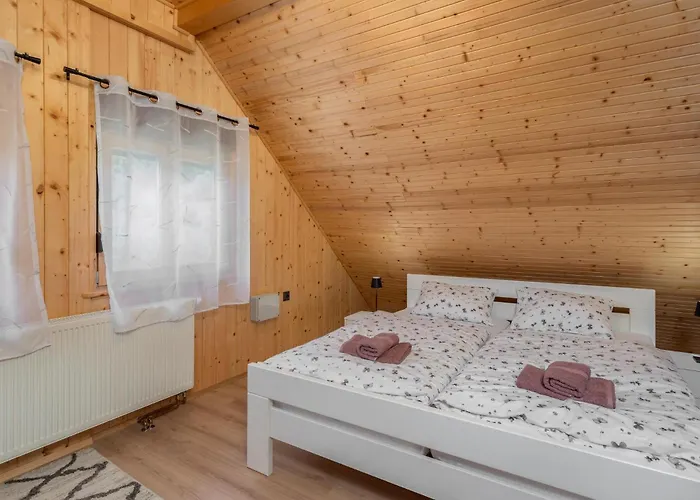 Σπίτι διακοπών 4 Bedroom Awesome In *